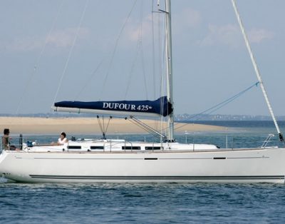 Dufour 425